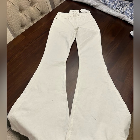 NWT Frame Denim Le High Super Flare Jeans in Blanc White - Picture 2 of 6